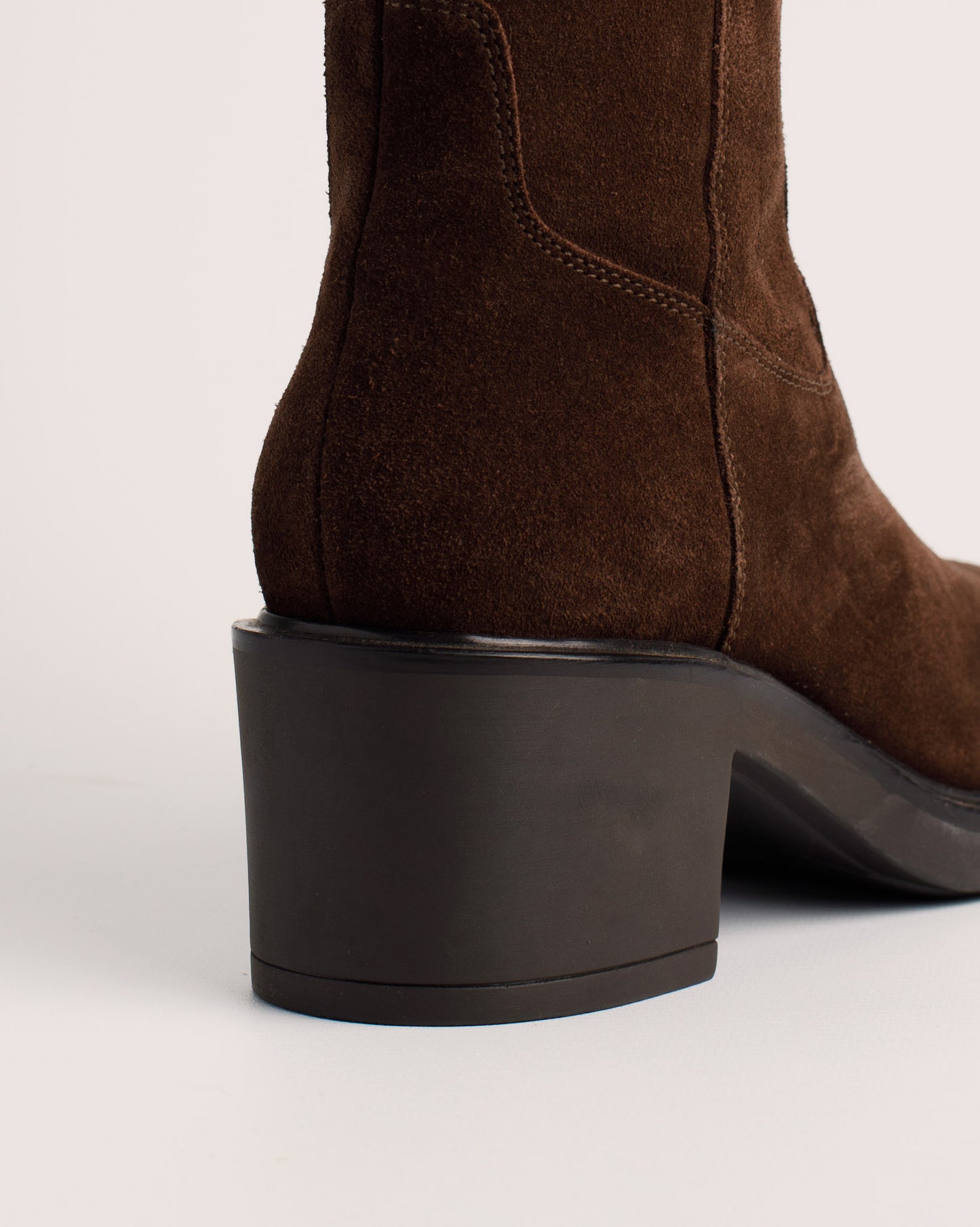 Rachel High dark brown suede leather knee high boots with 6 cm block heel and buckle
