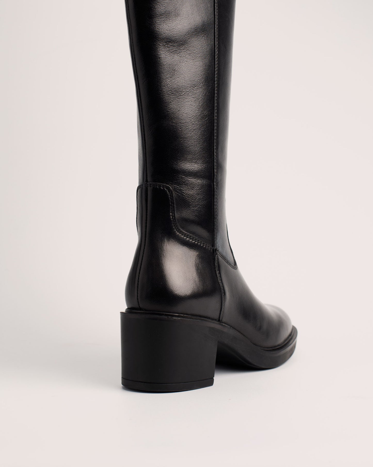 Rachel High zwarte leren knielaars voor dames – elegant en comfortabel