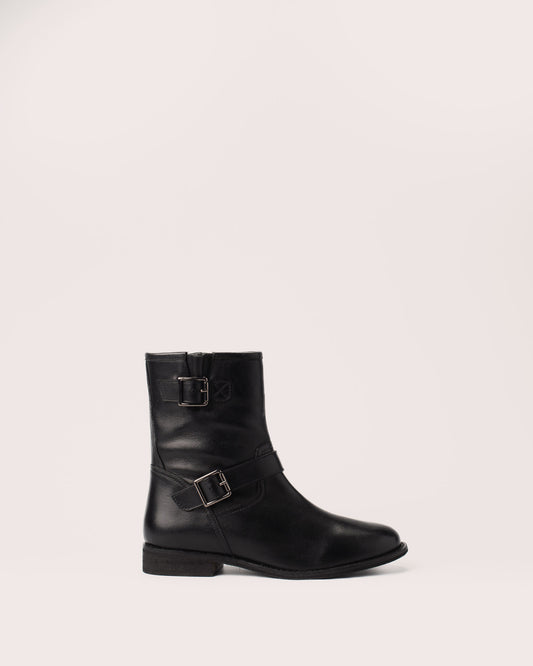 Lisa black leather ankle boots with 2.5 cm heel and inner zipper