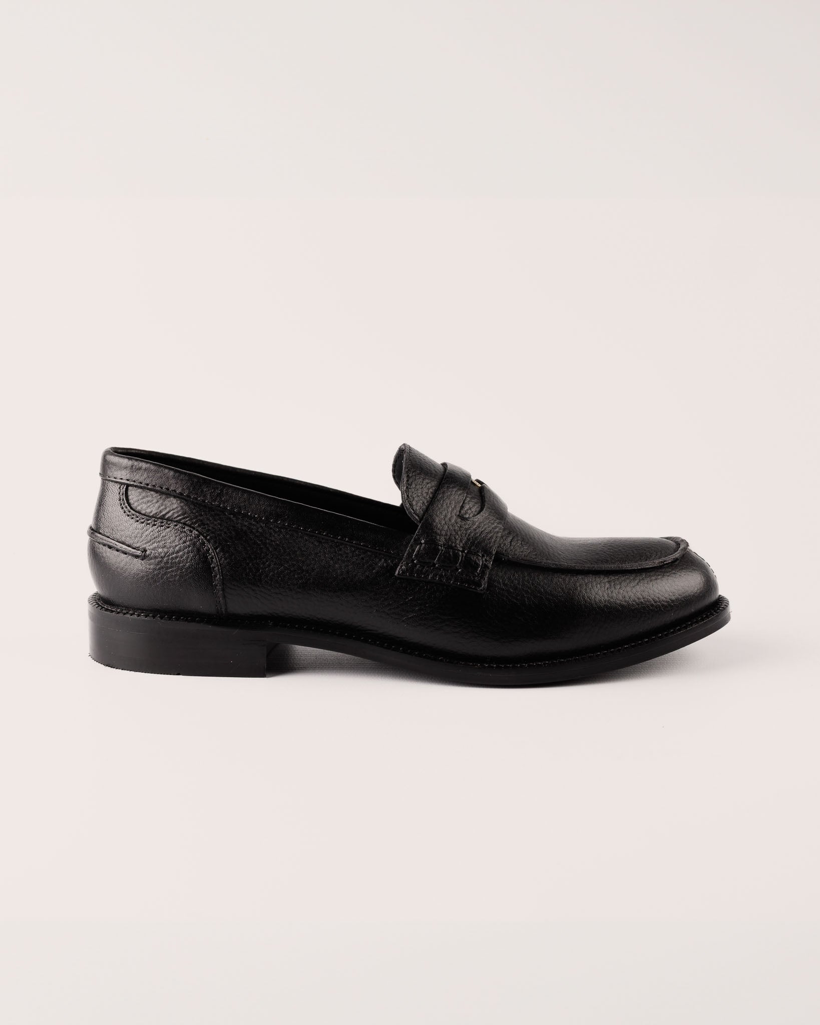 Penny Loafer - Genua Carmine in Black Leather - 5PM Footwear - Front