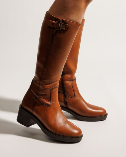 5PM_Rachel_High_Long_Boot_Cognac_Leather_Detail studio